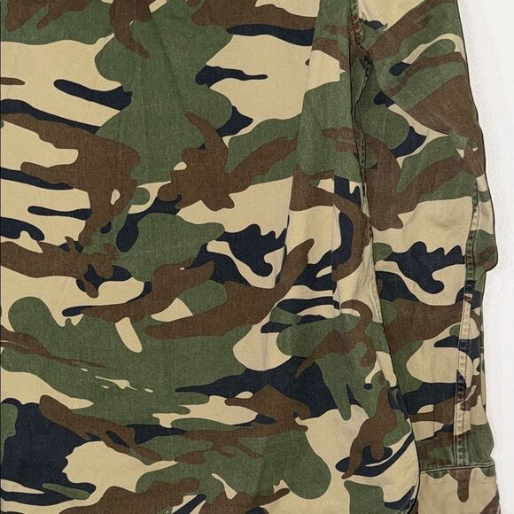 Forever 21 Brown and Green Camouflage Button Up Hooded Jacket - Picture 14 of 14